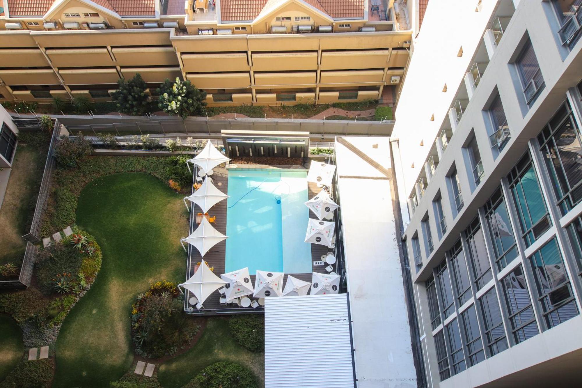 Cgrsa Apartments Sandton Johannesburg Eksteriør billede